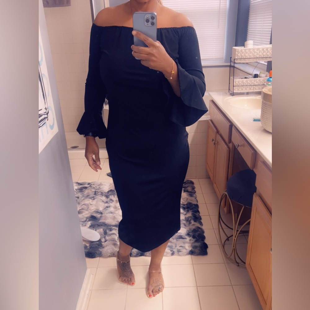 Elegant Black Bell Sleeves Midi Dress